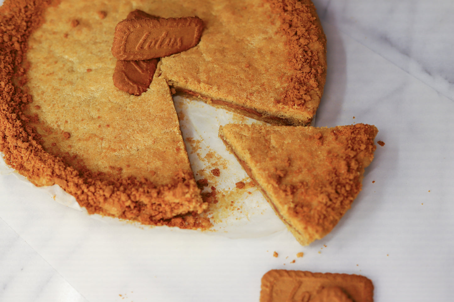 Lotus Biscoff Filled - Cookie Dough